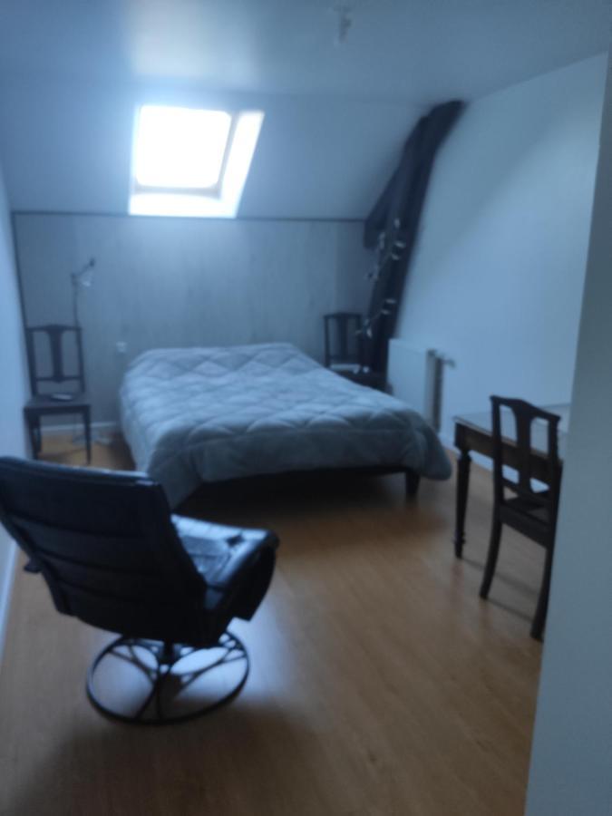 לינה וארוחת בוקר Balaze Bienvenue Chez Joelle Et Andre Au 207 מראה חיצוני תמונה